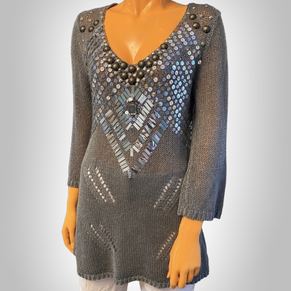 VERTIGO PARIS Studded & Sequined V Neck Knit Sweater